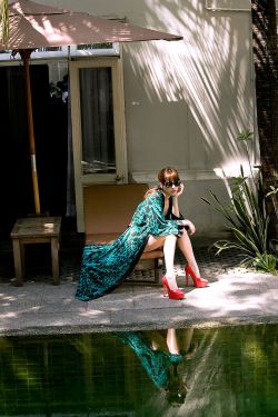 内射射满骚B含着小说