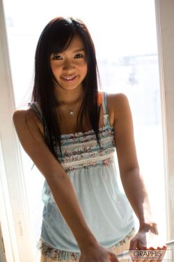 隐形的翅膀歌词