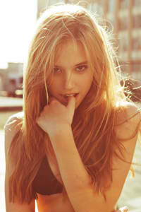 穿成女儿奴大佬的前妻 红芹酥酒